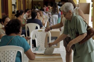Noticias falsas, alfabetización mediática y elecciones regionales en Colombia