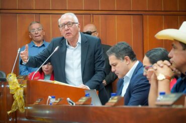 Reforma a la salud: un año de extrema polarización y algunos acuerdos